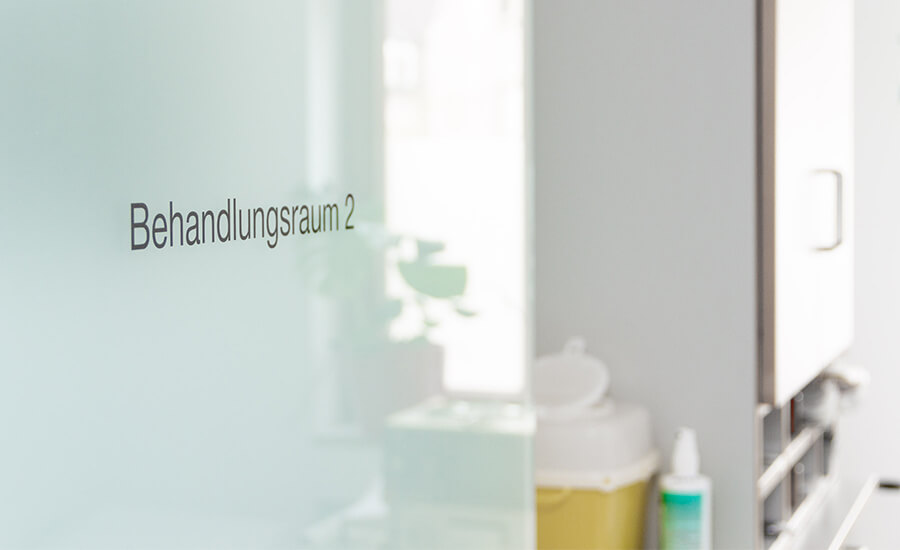 neurochirurgie-praxis-behandlungsraum Impressionen Standort Offenbach